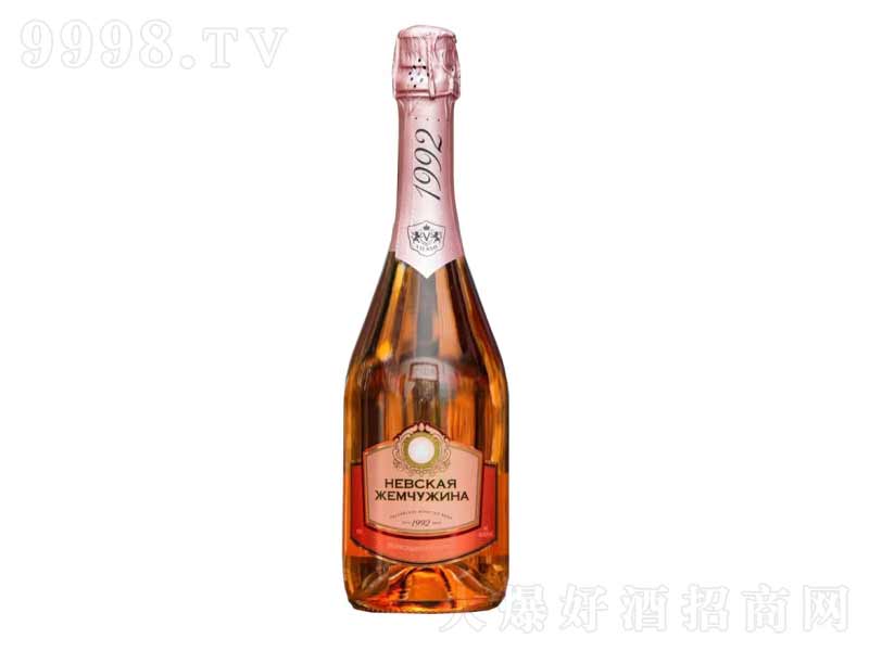 ���_˹�M(j��n)����������͸������Ѿ����ݾơ�12��750ml��